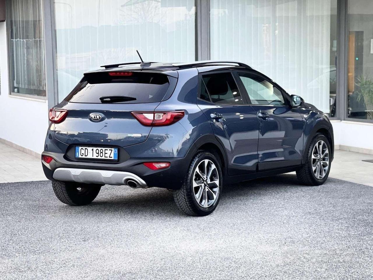 Kia Stonic 1.0 MHEV GT Line 120CV E6 Neo Automatic