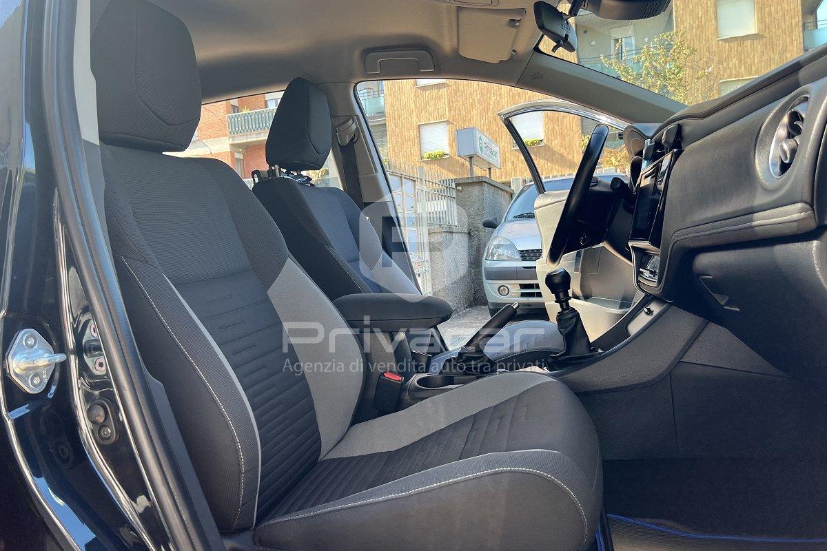 TOYOTA Auris 1.6 D-4D Active