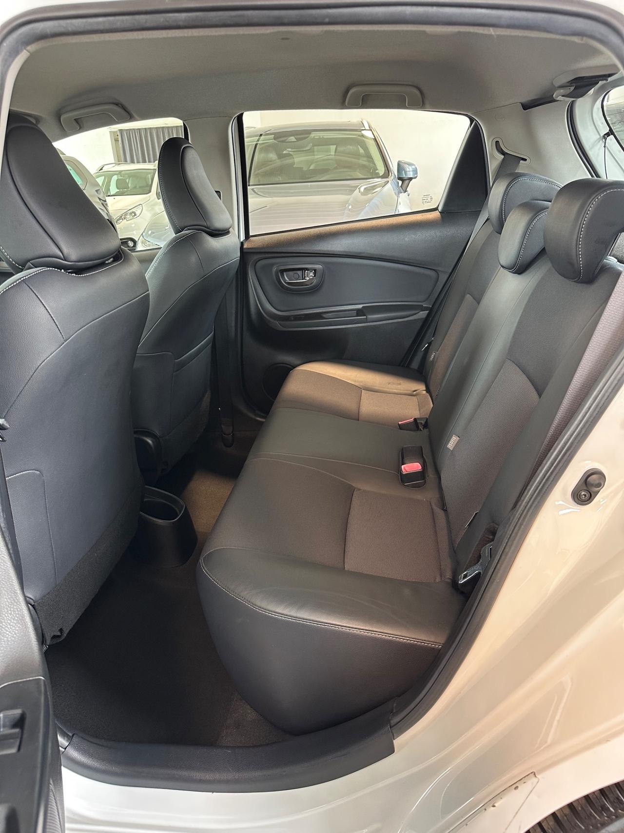 Toyota Yaris 1.4 D-4D 5 porte Lounge