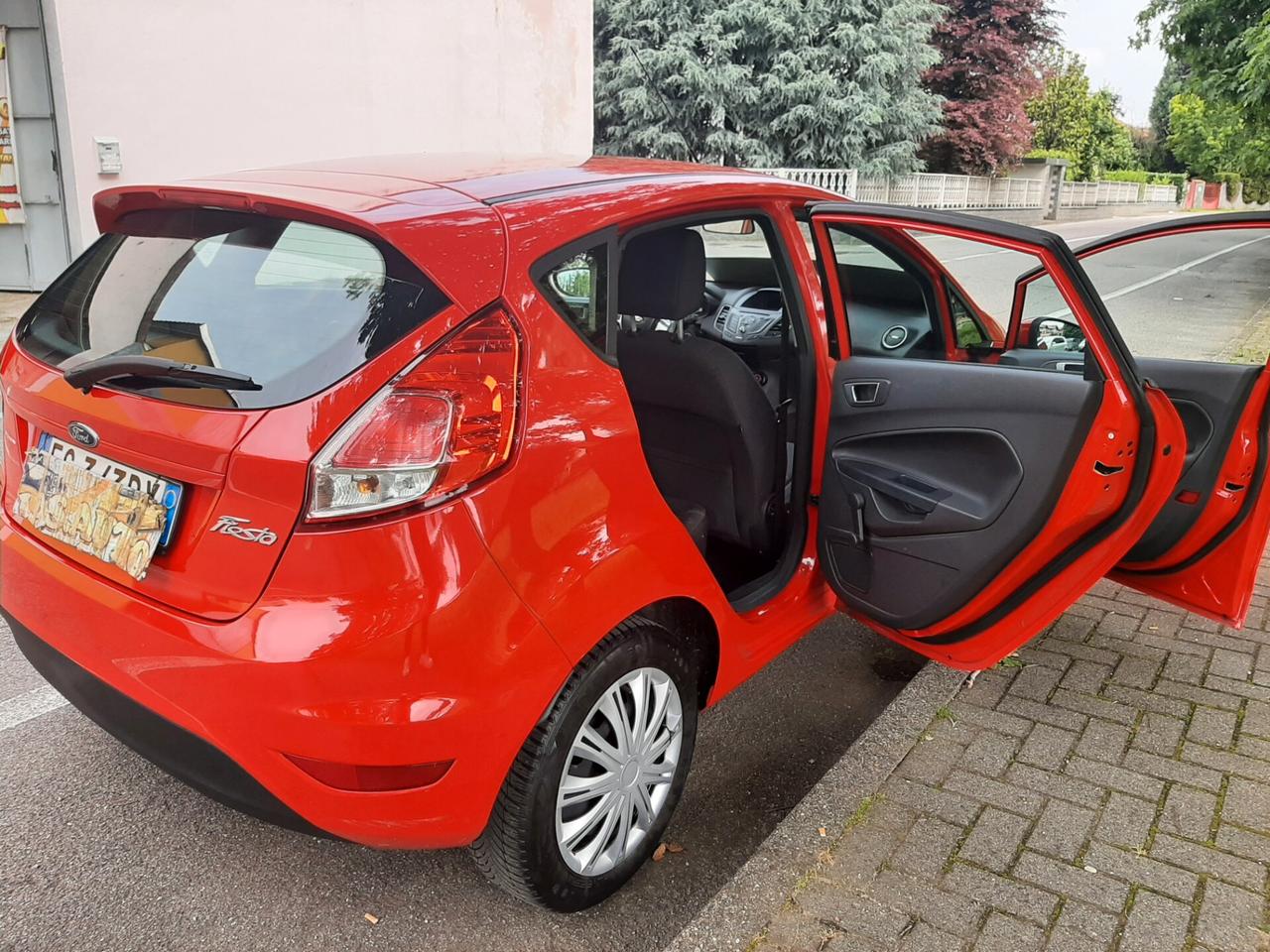 Ford Fiesta 1.4 5p. Bz.- GPL Titanium 5 porte A SOLI 6.999 EURO