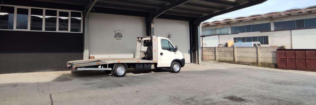 Iveco Daily Carroattrezzi