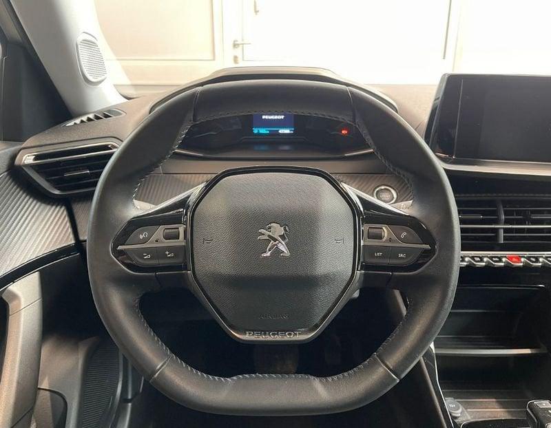 Peugeot 2008 motore elettrico 136 CV Active