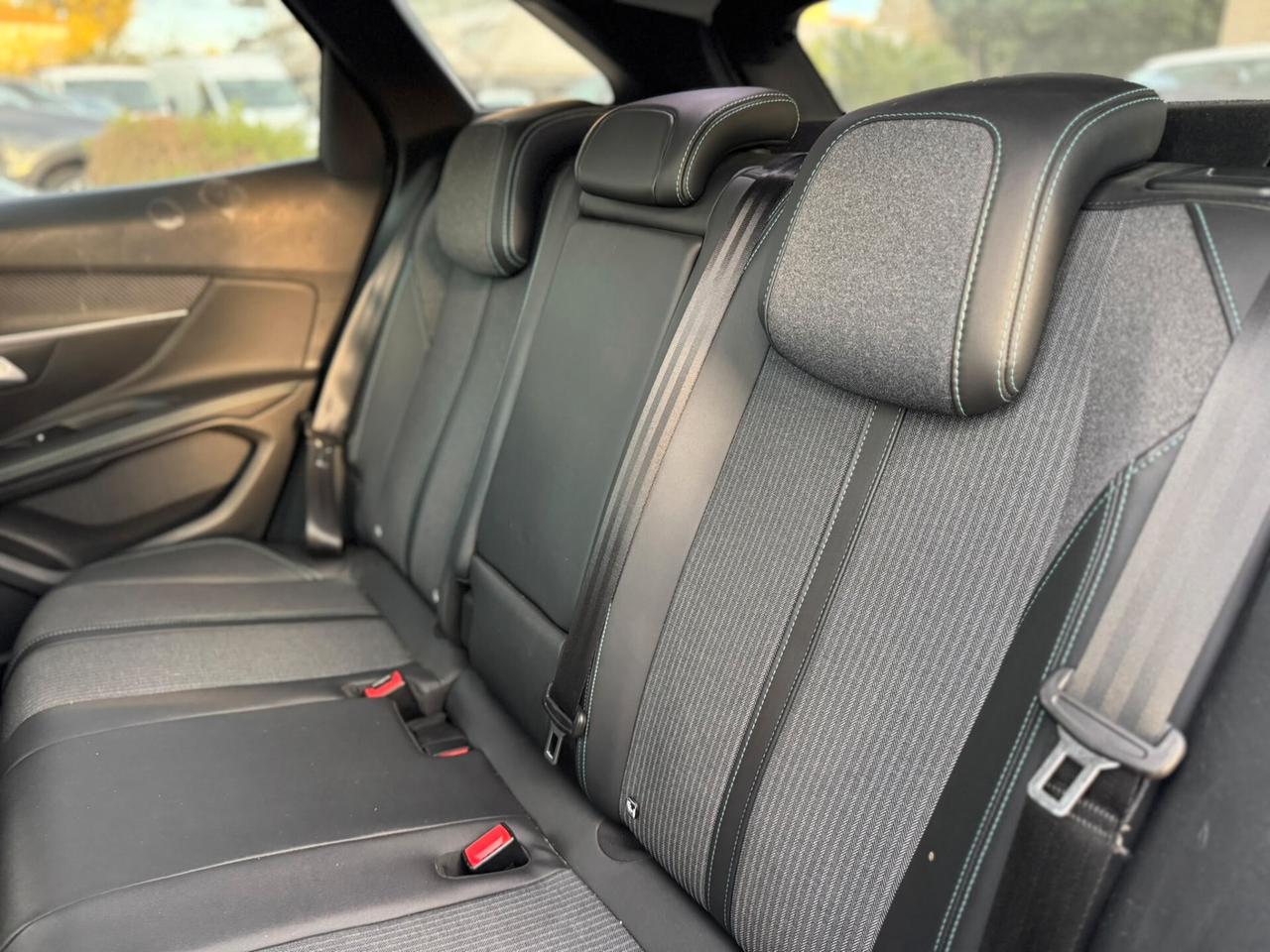 Peugeot 3008 BlueHDi 130 Allure
