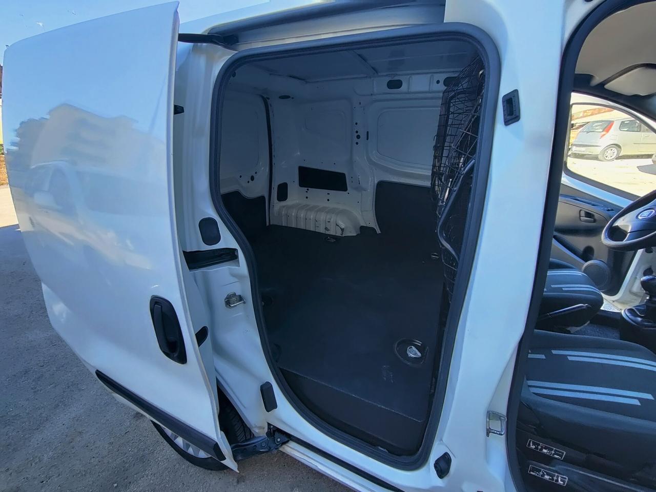 Fiat Fiorino 1.4 8V CNG 70CV Cargo SX