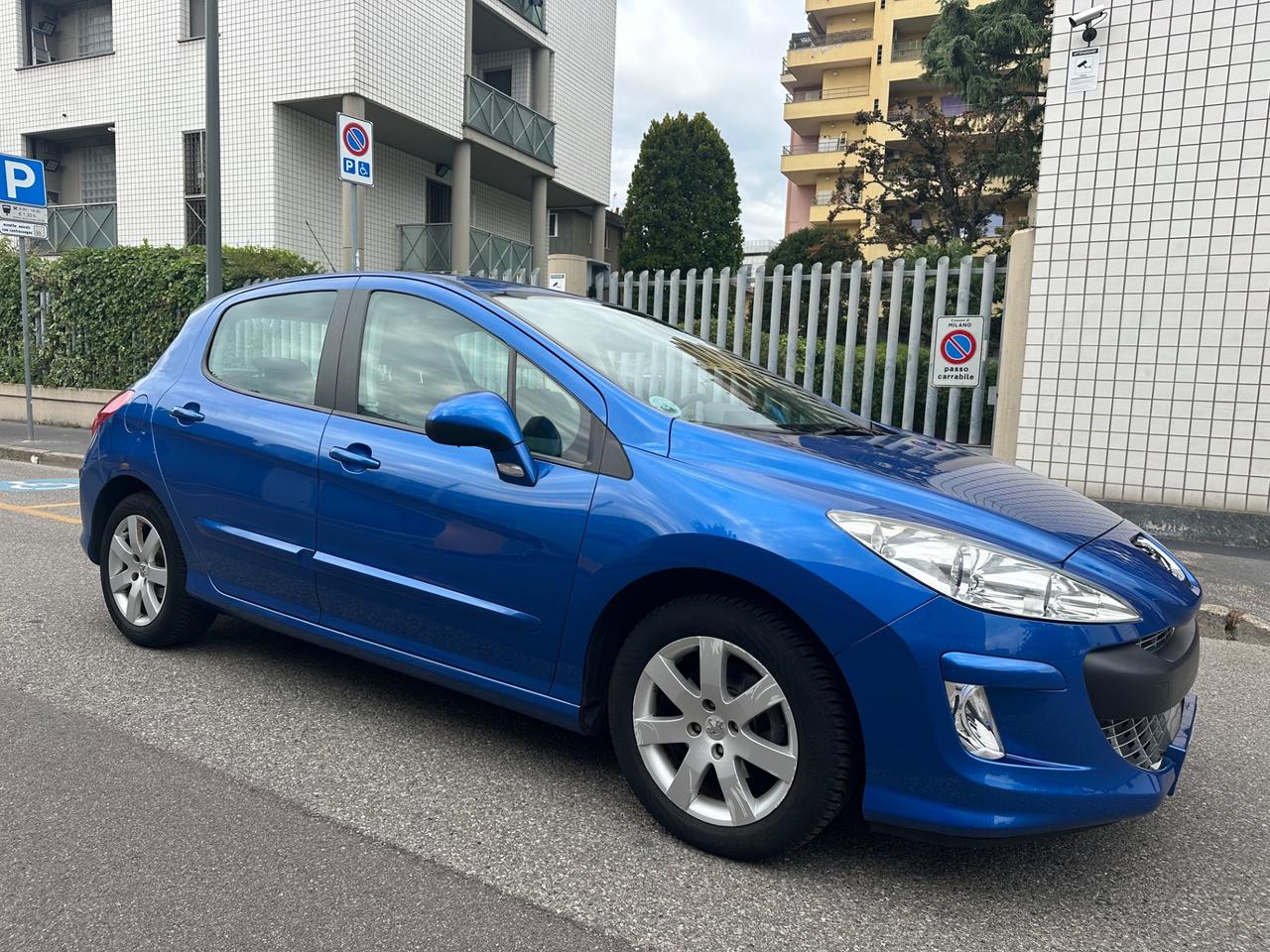 Peugeot 308 1.6 VTi 120CV 5p. Premium - ok neopatentati - euro 5