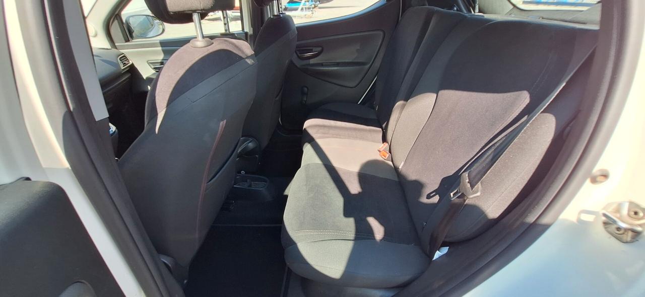 Lancia Ypsilon 1.2 69 CV 5 porte Gold