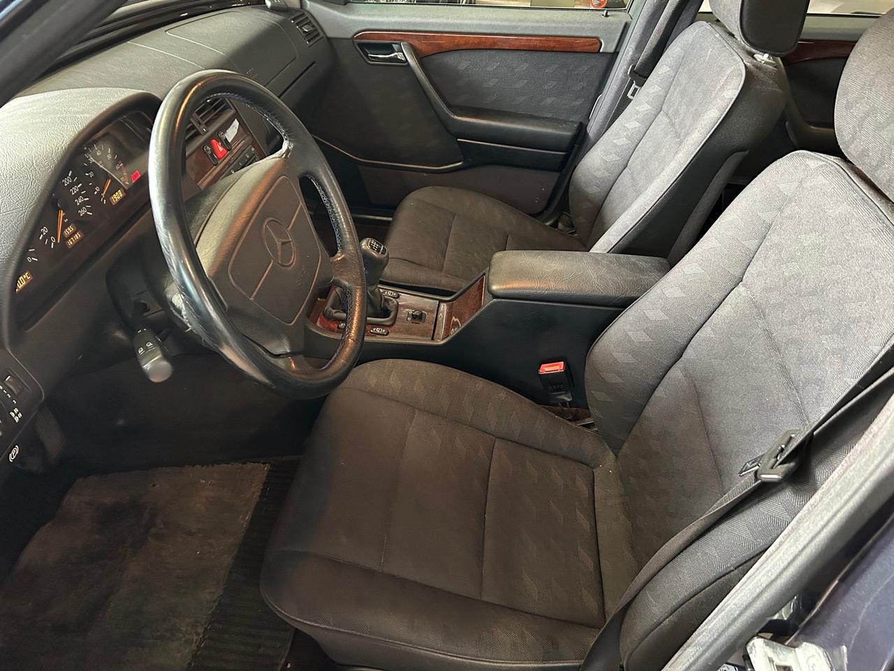 Mercedes-Benz C 200 Kompressor Elegance