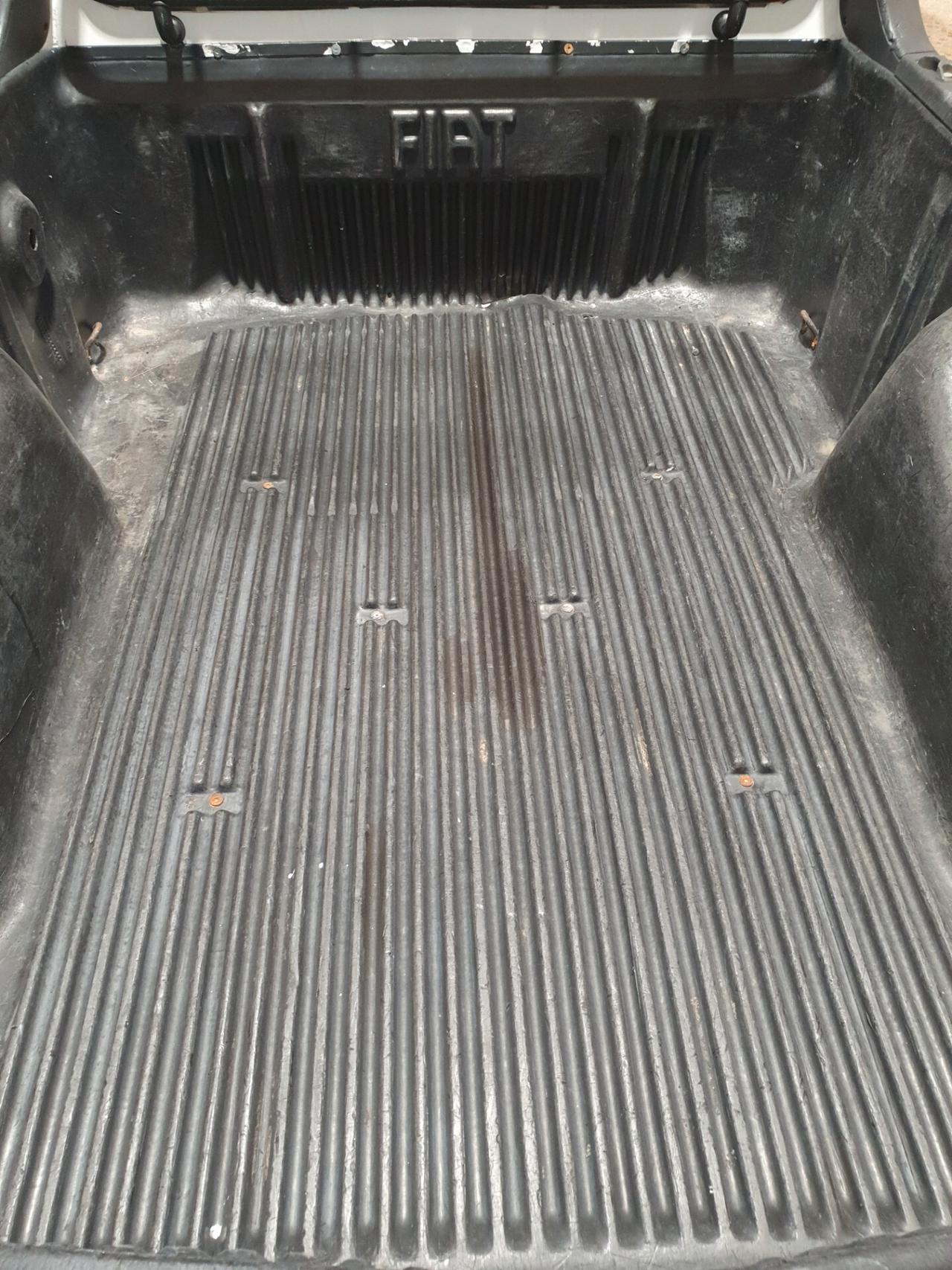 Fiat strada 1.3 multjet clima anno 2010 pronto per lavorare