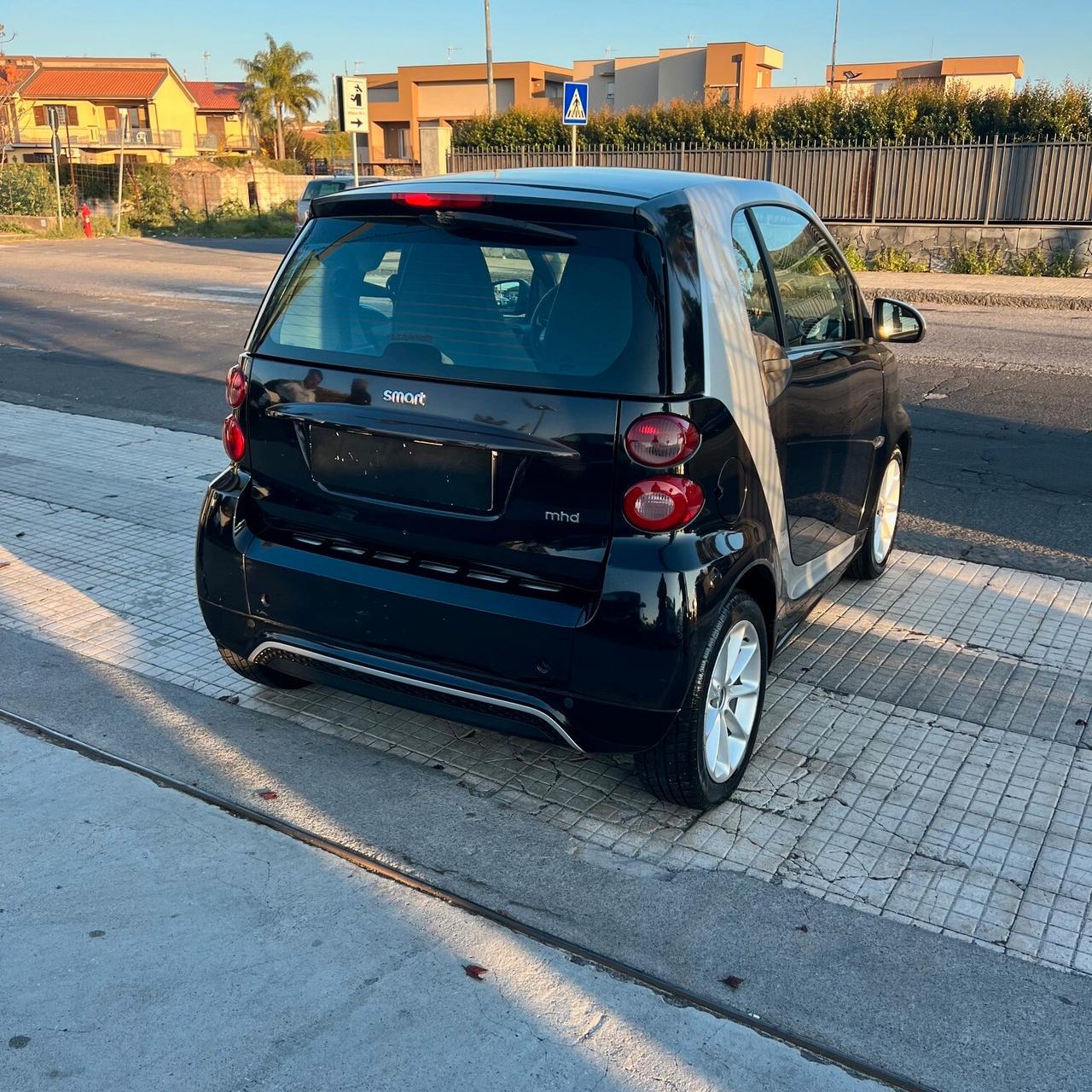 Smart ForTwo 1000 52 kW MHD coupé passion