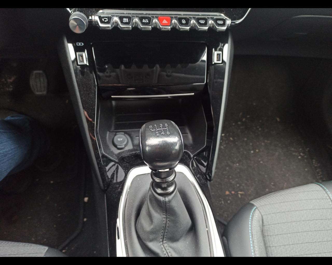 PEUGEOT 2008 2ª serie - 2008 PureTech 130 S&S Allure Pack