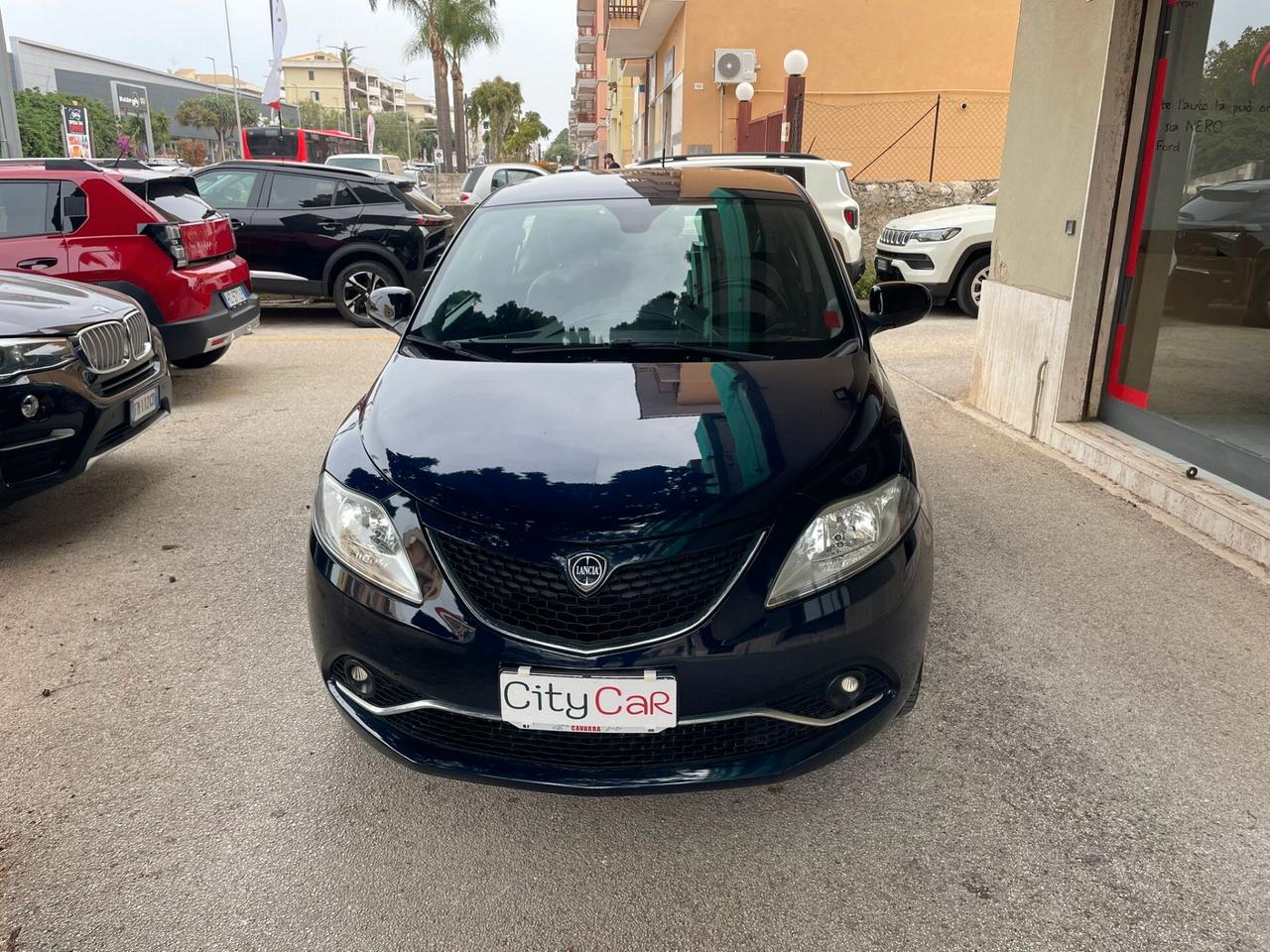 Lancia Ypsilon 1.2 69 CV 5 porte Platinum
