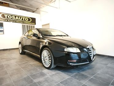 Alfa Romeo GT 1.9 JTDM 16V Distinctive