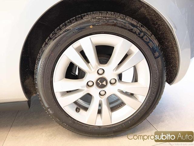 DS AUTOMOBILES DS 3 1.4 HDi 70 Chic