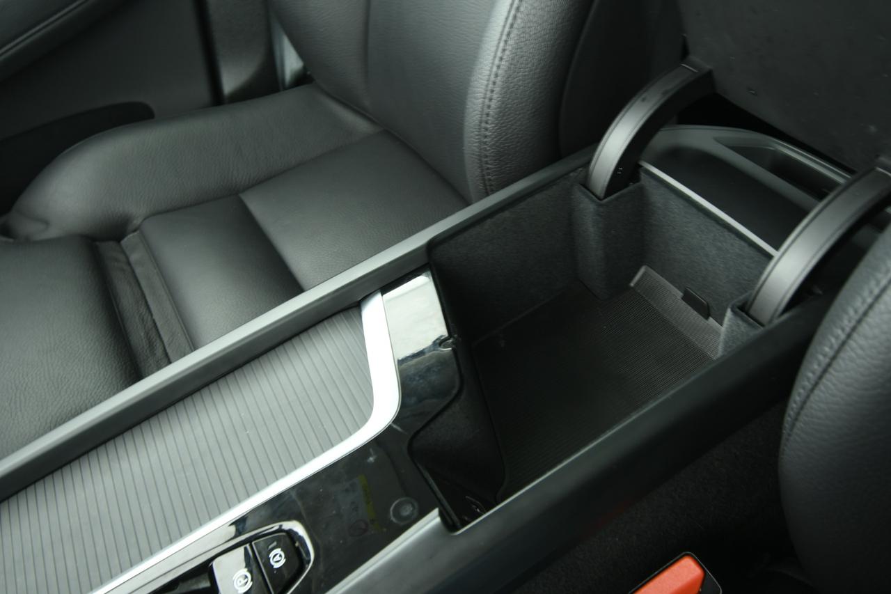 VOLVO XC60 2.0 t6 phev Inscription awd auto SOSPENSIONI+TETTO PANO+PELLE