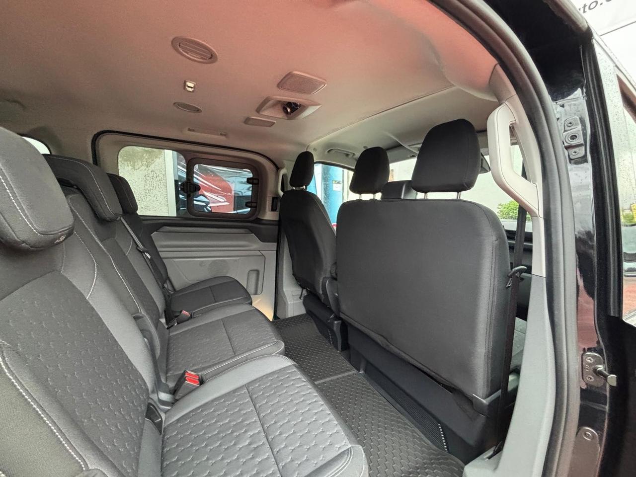 Ford Transit custom 2.0 TDCI eco blue 150 CV titanium 9 posti