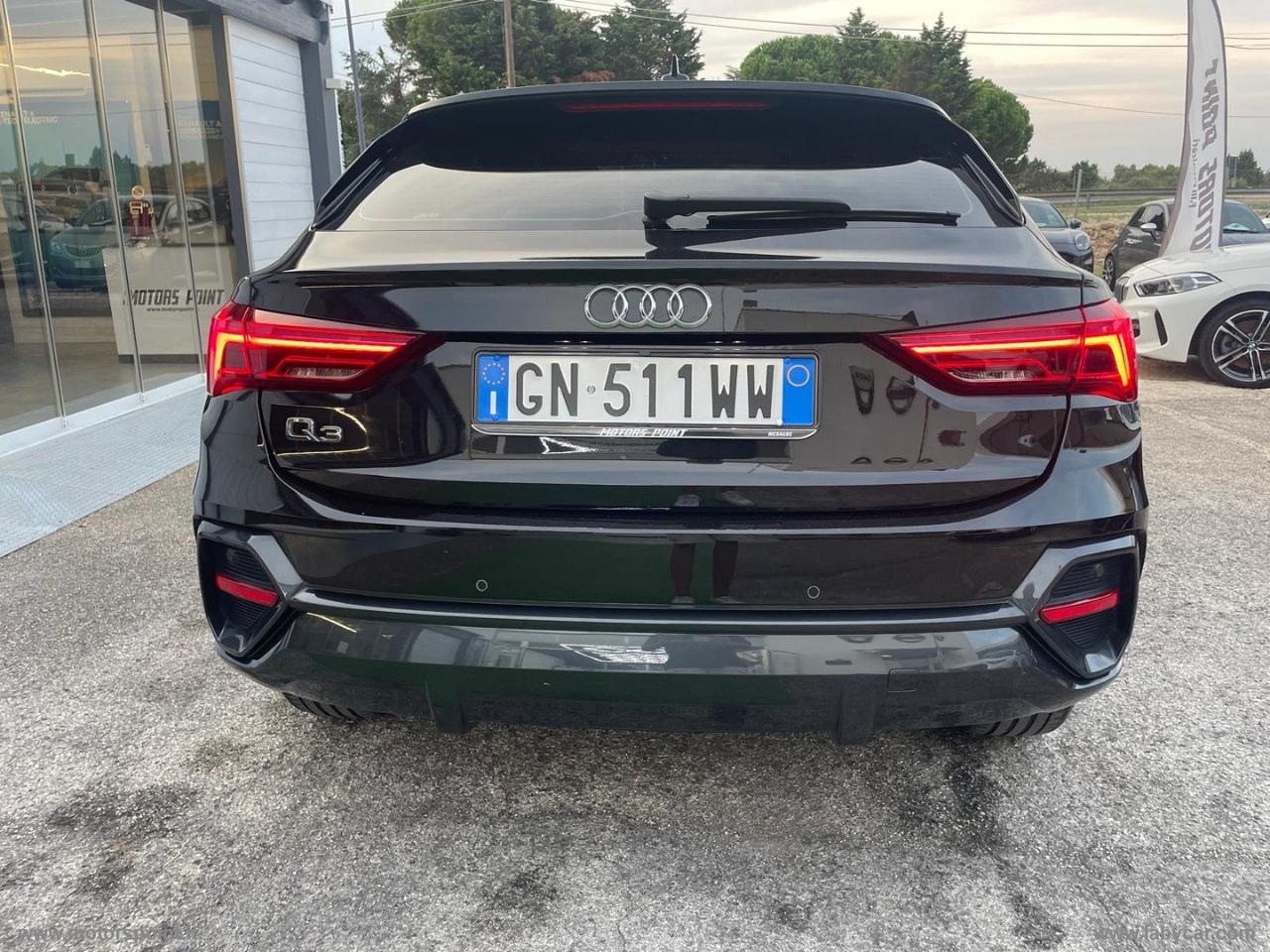 AUDI Q3 SPORTBACK 35 TDI S tronic Business PluS SPORTBACK