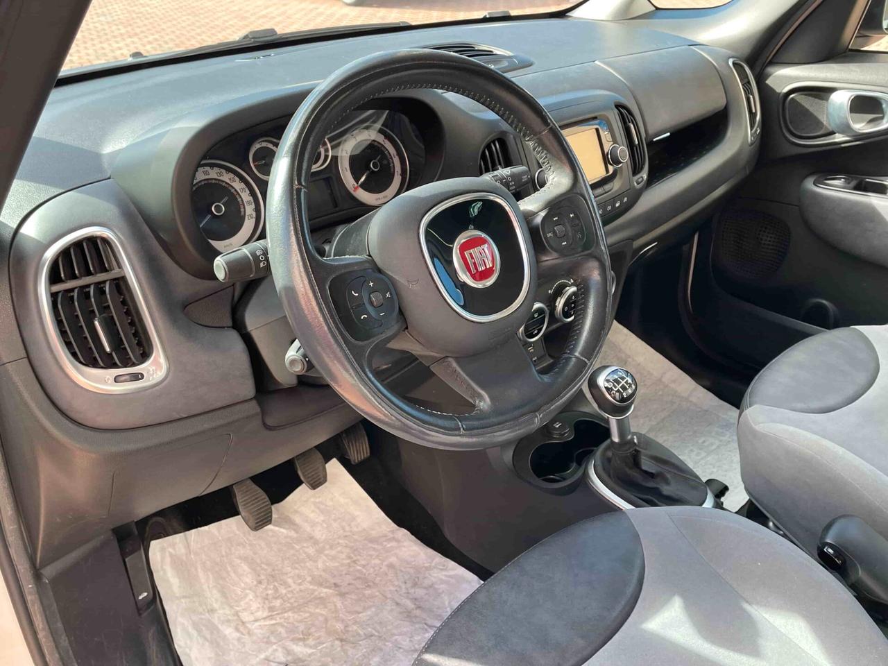 Fiat 500L Living 1.6 Multijet 105 CV Lounge 7 POSTI / NEOPATENTATI