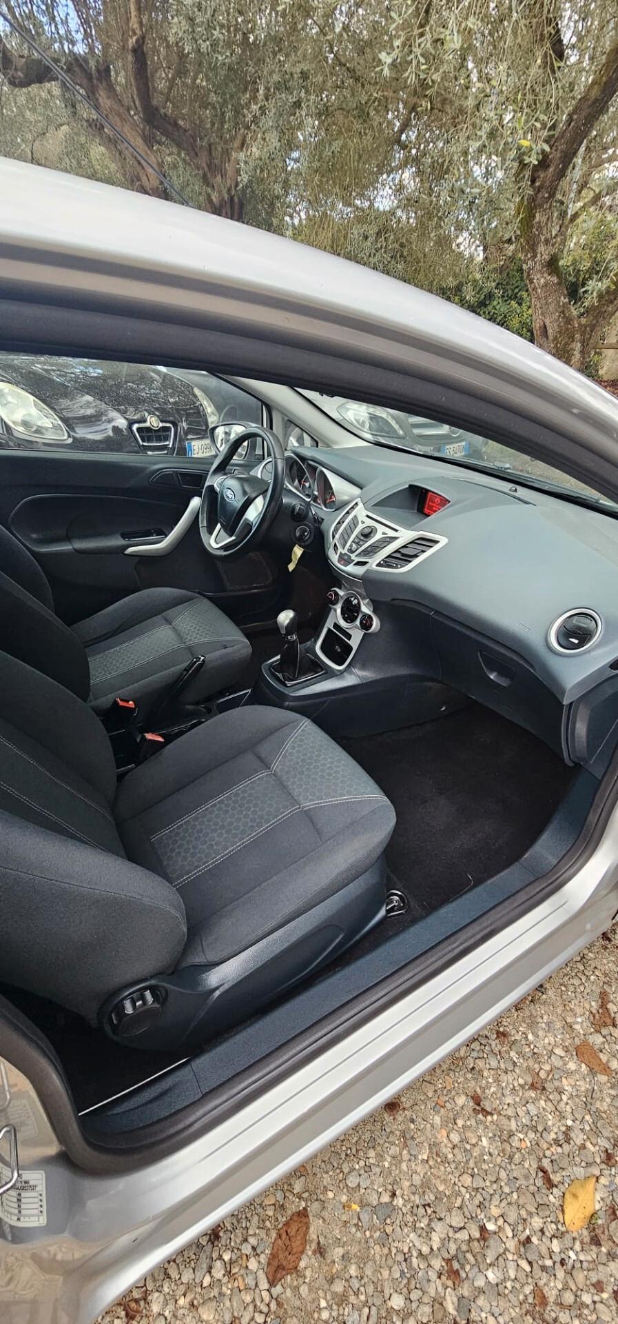 Ford Fiesta 1.2 82CV 3 porte Titanium