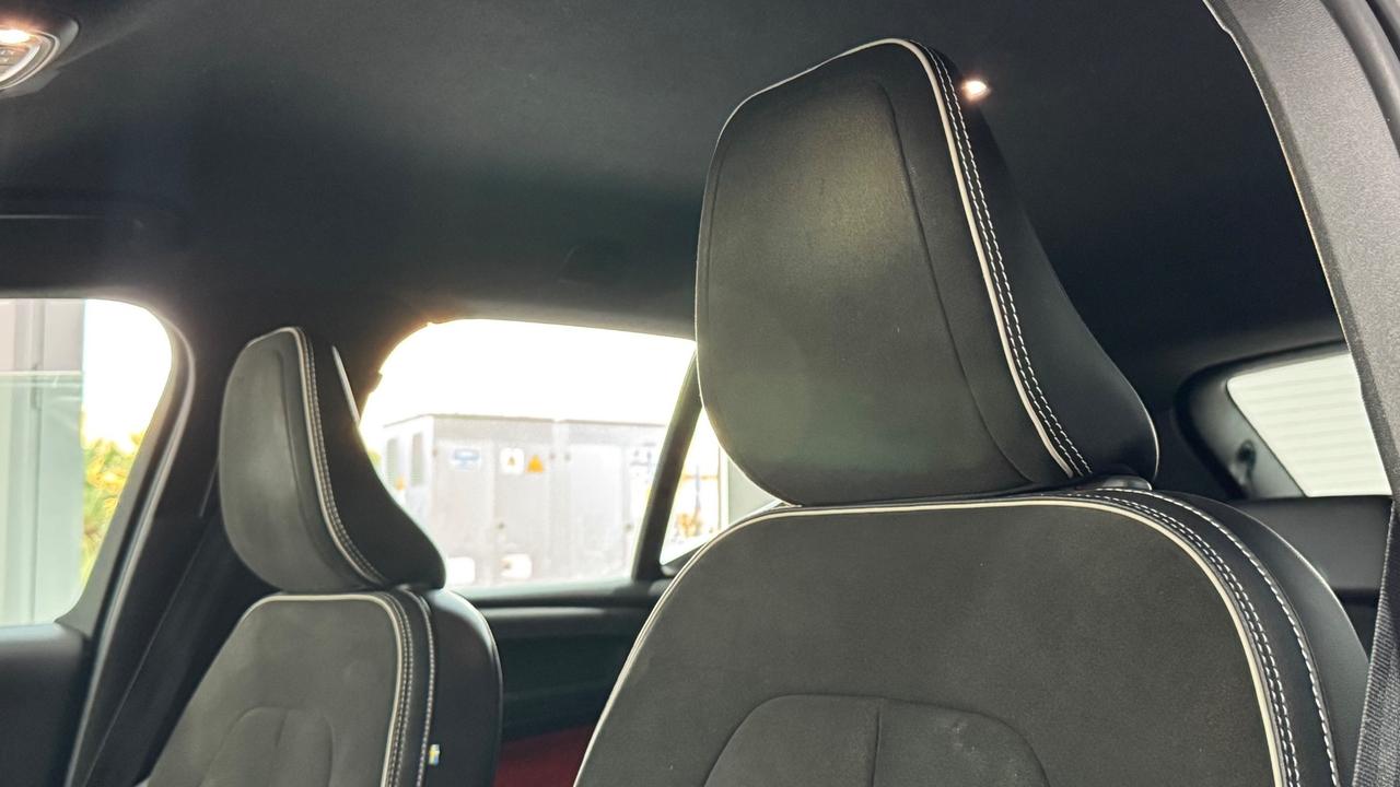 Volvo XC40 2.0 190 CvD4 AWD Geartronic R-design