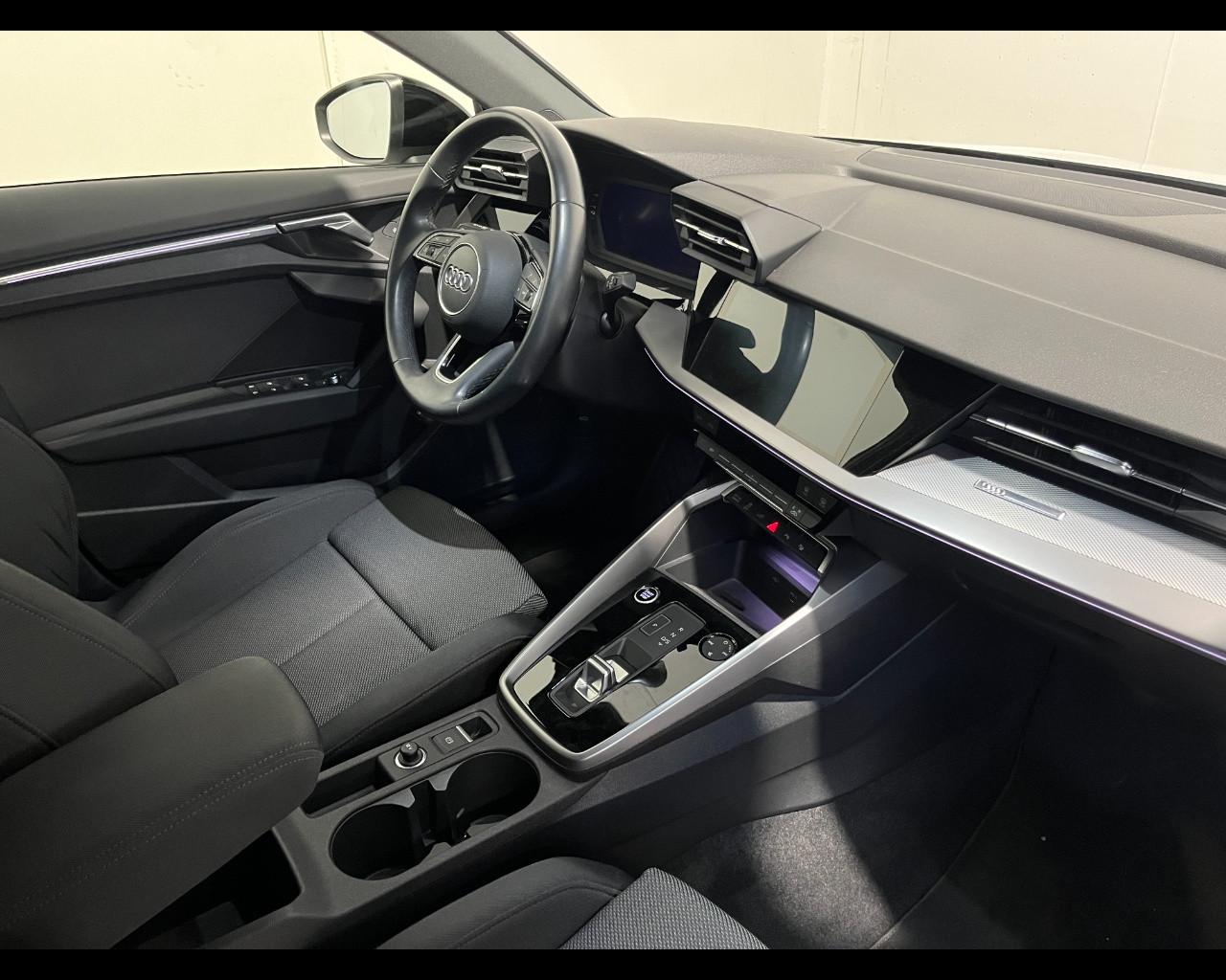 AUDI A3 SPORTBACK 45 TFSIe S-TRONIC S-LINE EDITION