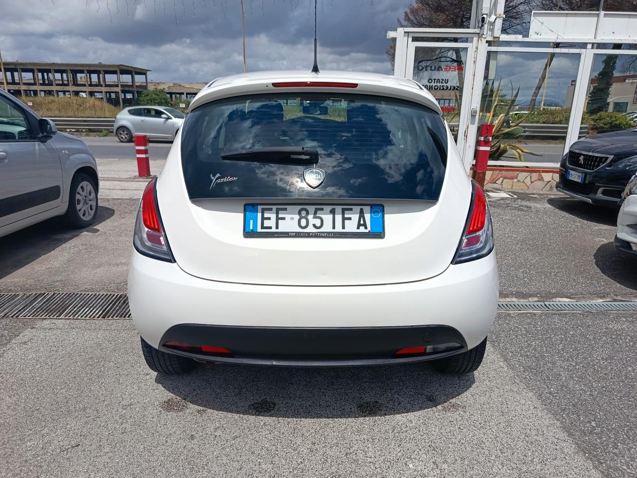 Lancia Ypsilon 1.2 69CV 5 porte S&S Gold