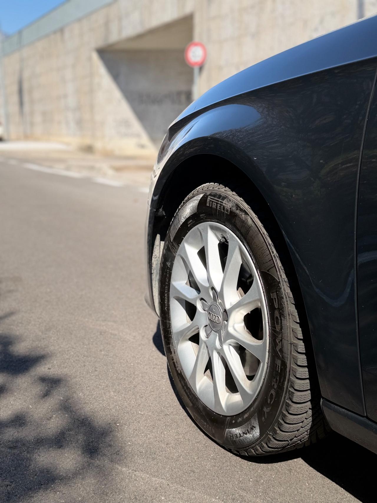 Audi A3 1.6 TDI TETTO OK NEOPATENTATI