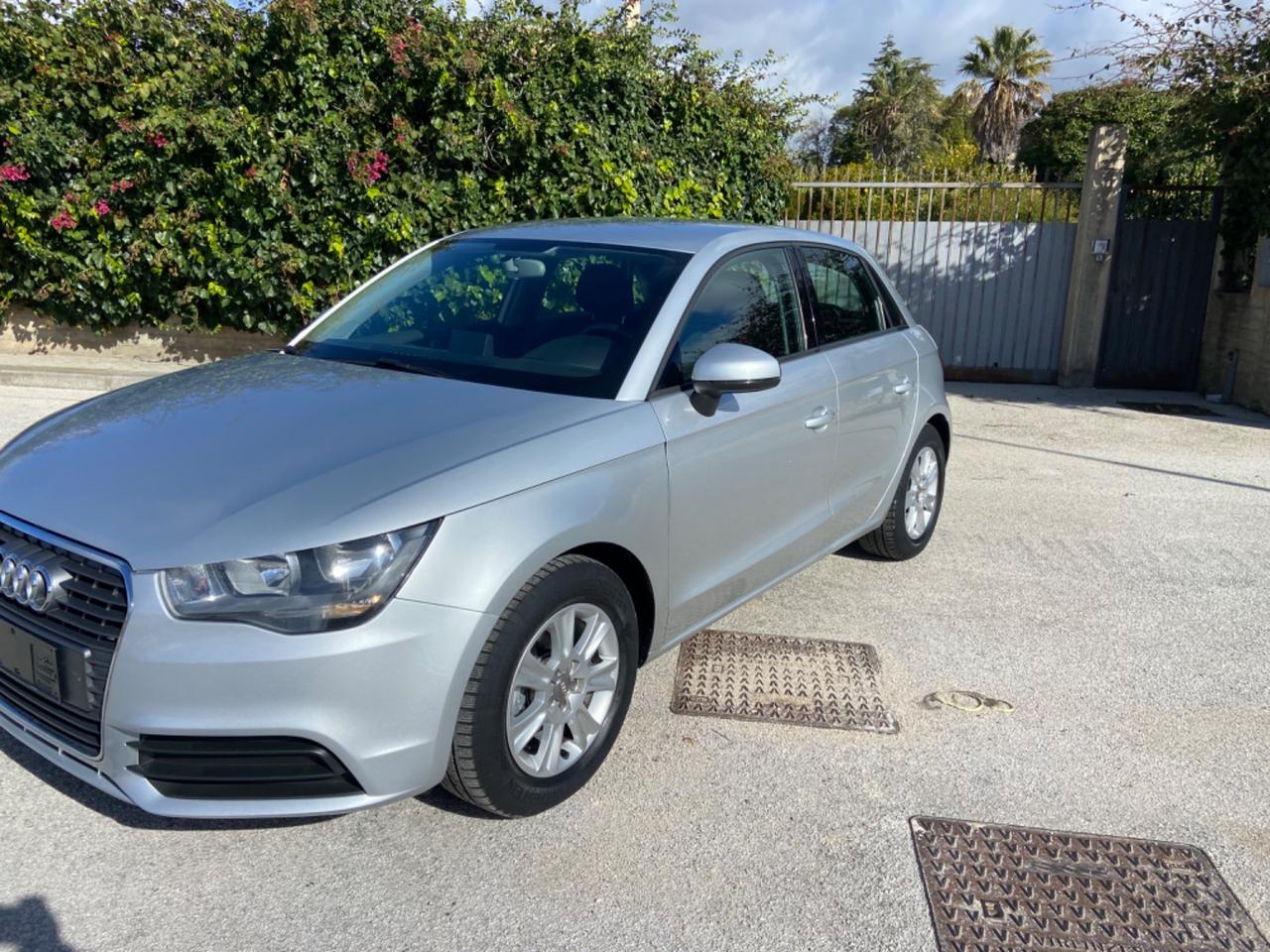 Audi A1 1.6 TDI 90 cv sportback 2014