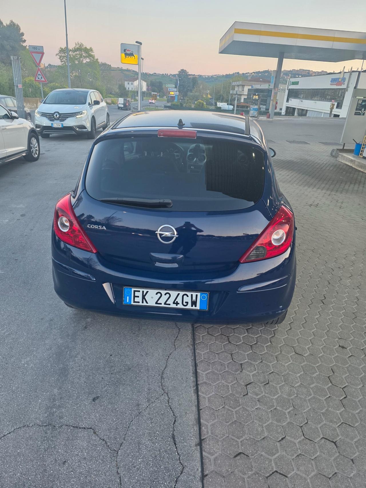 Opel Corsa GPL rivisionato 163000 km