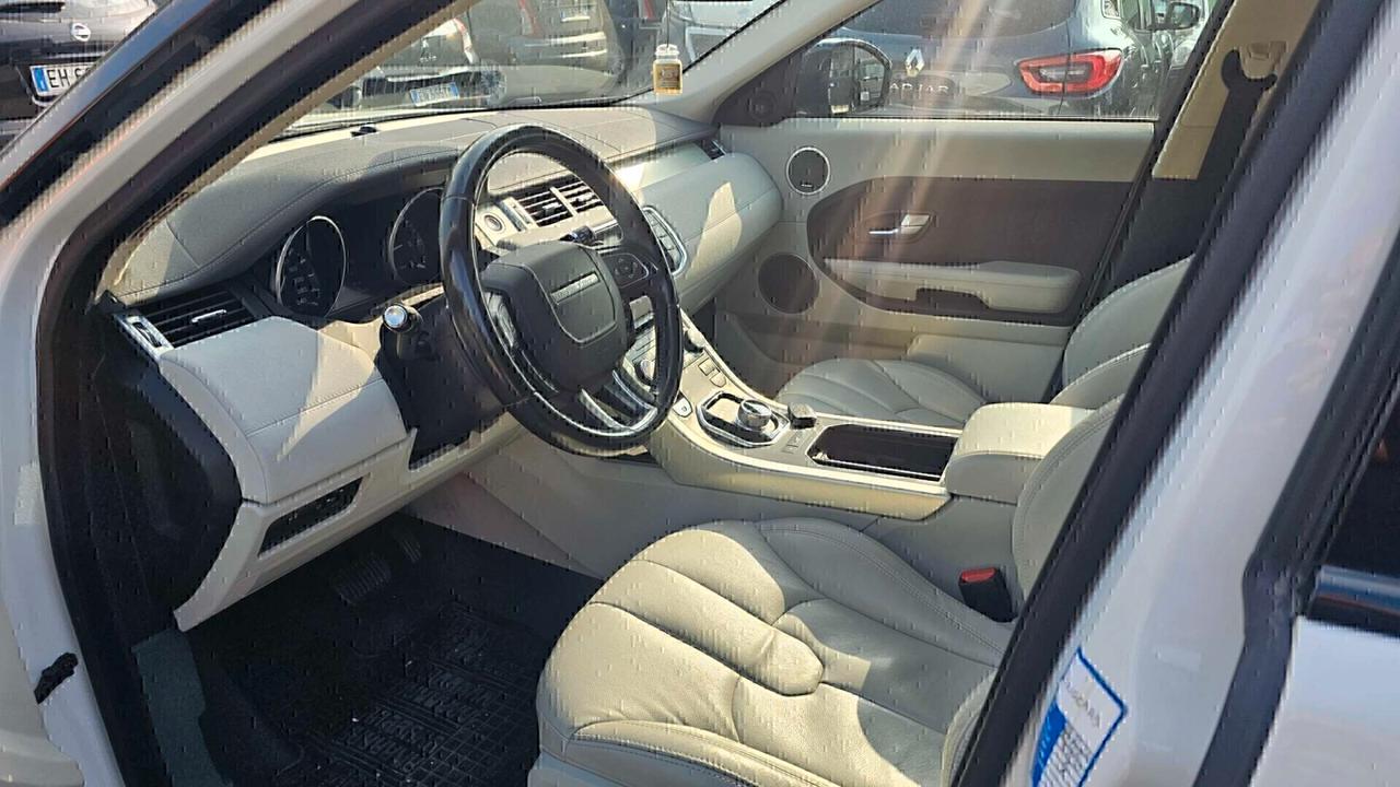 Land Rover Range Rover Evoque 2.2 TD4 5p. Prestige