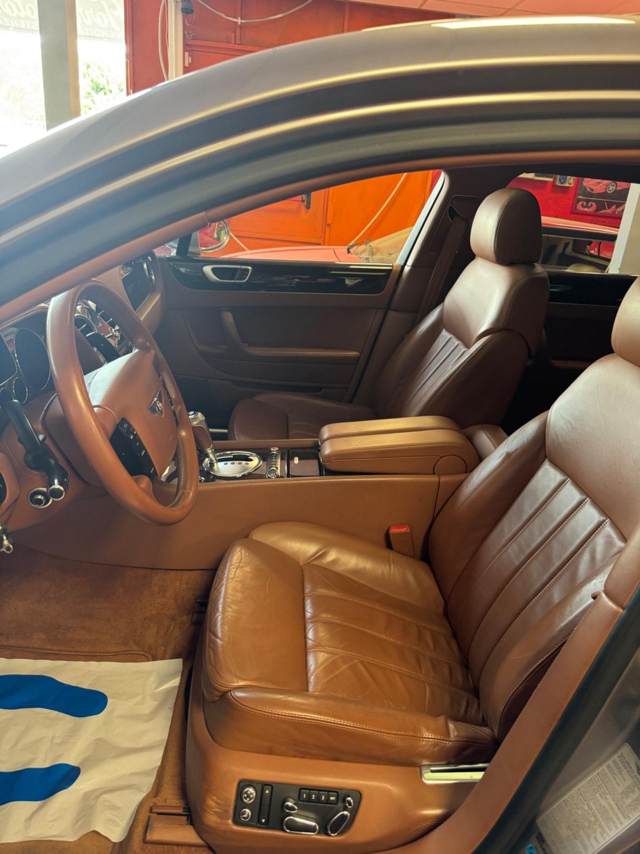 Bentley Flying Spur 6.0 PERMUTE