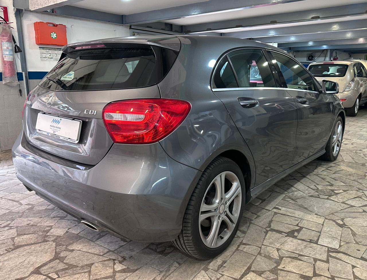 Mercedes-benz A 180 A 180 CDI Premium