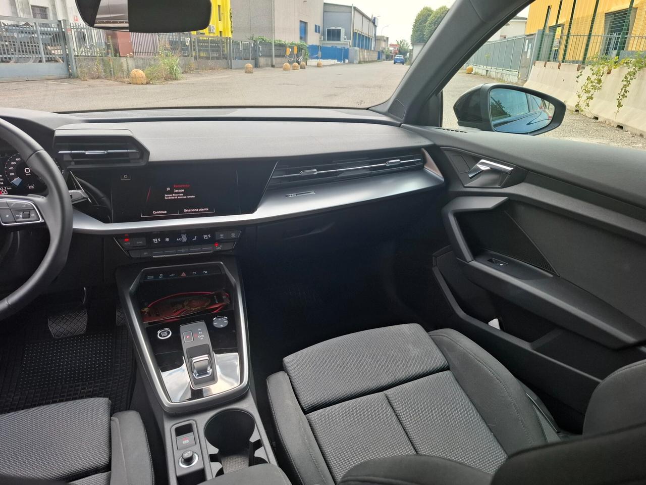 Audi A3 allstreet 35 TFSI S tronic Identity Contrast