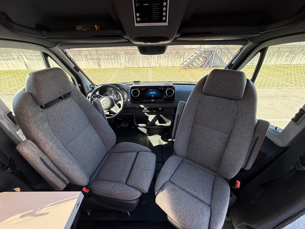 HYMER GRAND CANYON S CROSSOVER 5.93 MERCEDES AUTOMATICO