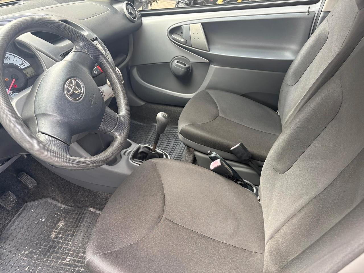 Toyota Aygo 1.0 12V VVT-i 5 porte