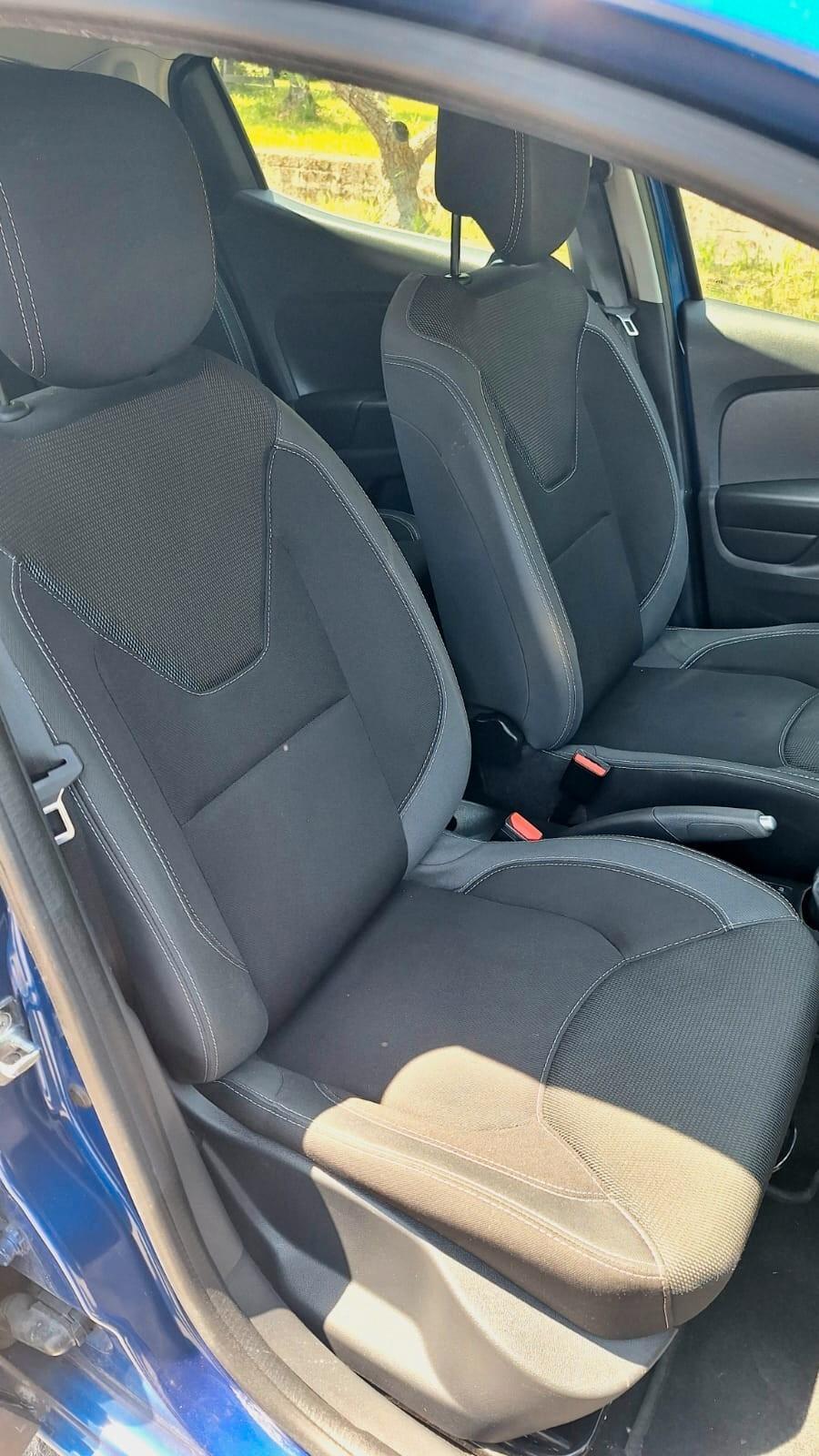 Renault Clio 1.2 - 75CV - Benzina - 5 porte