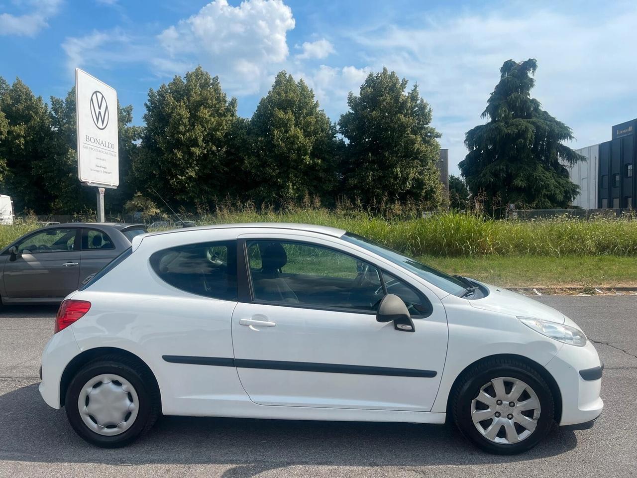 Peugeot 207 1.4 8V 75CV 3p. ECO GPL