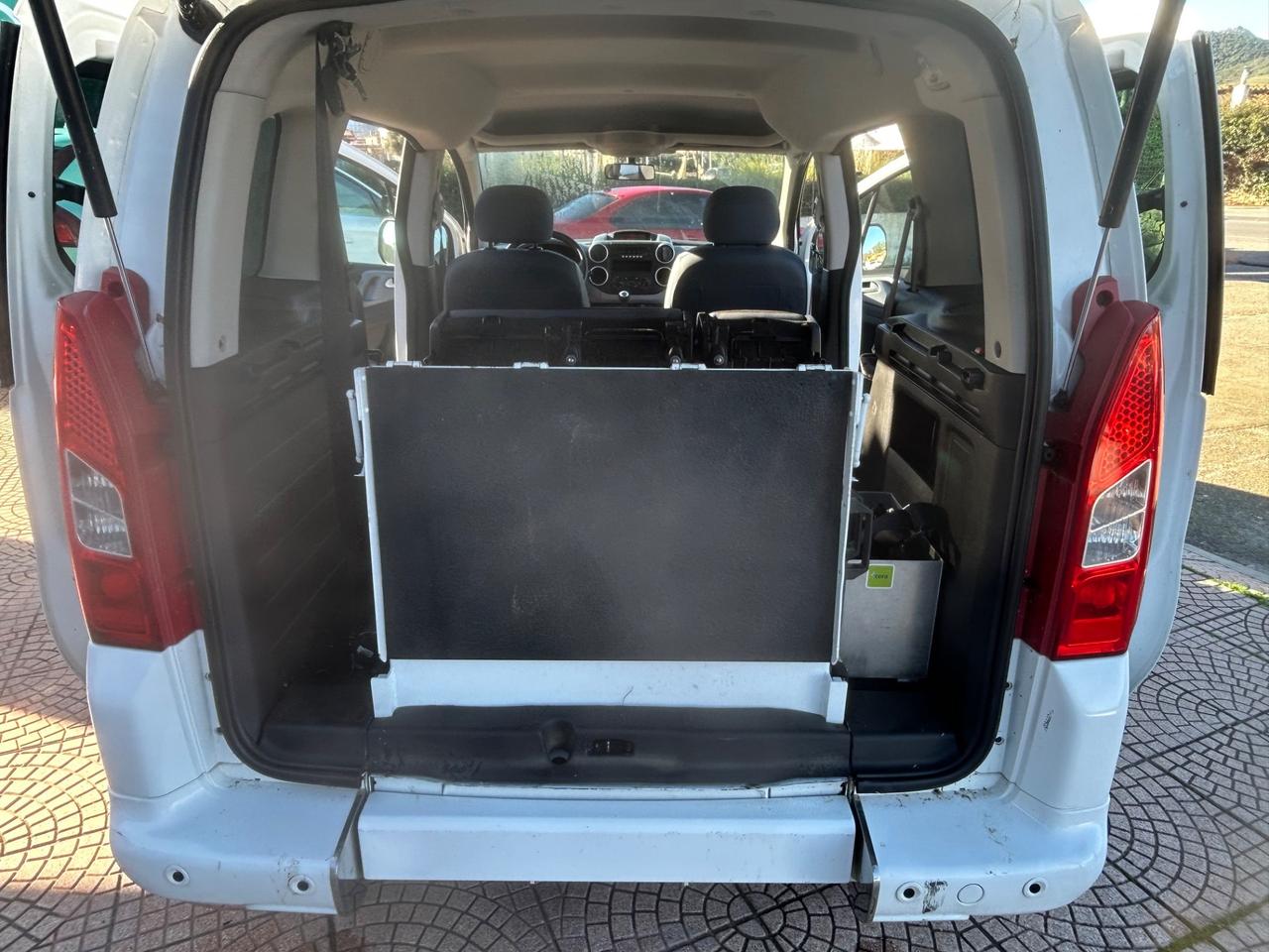 Citroen Berlingo 1.6 HDi 110CV Trasporto invalidi