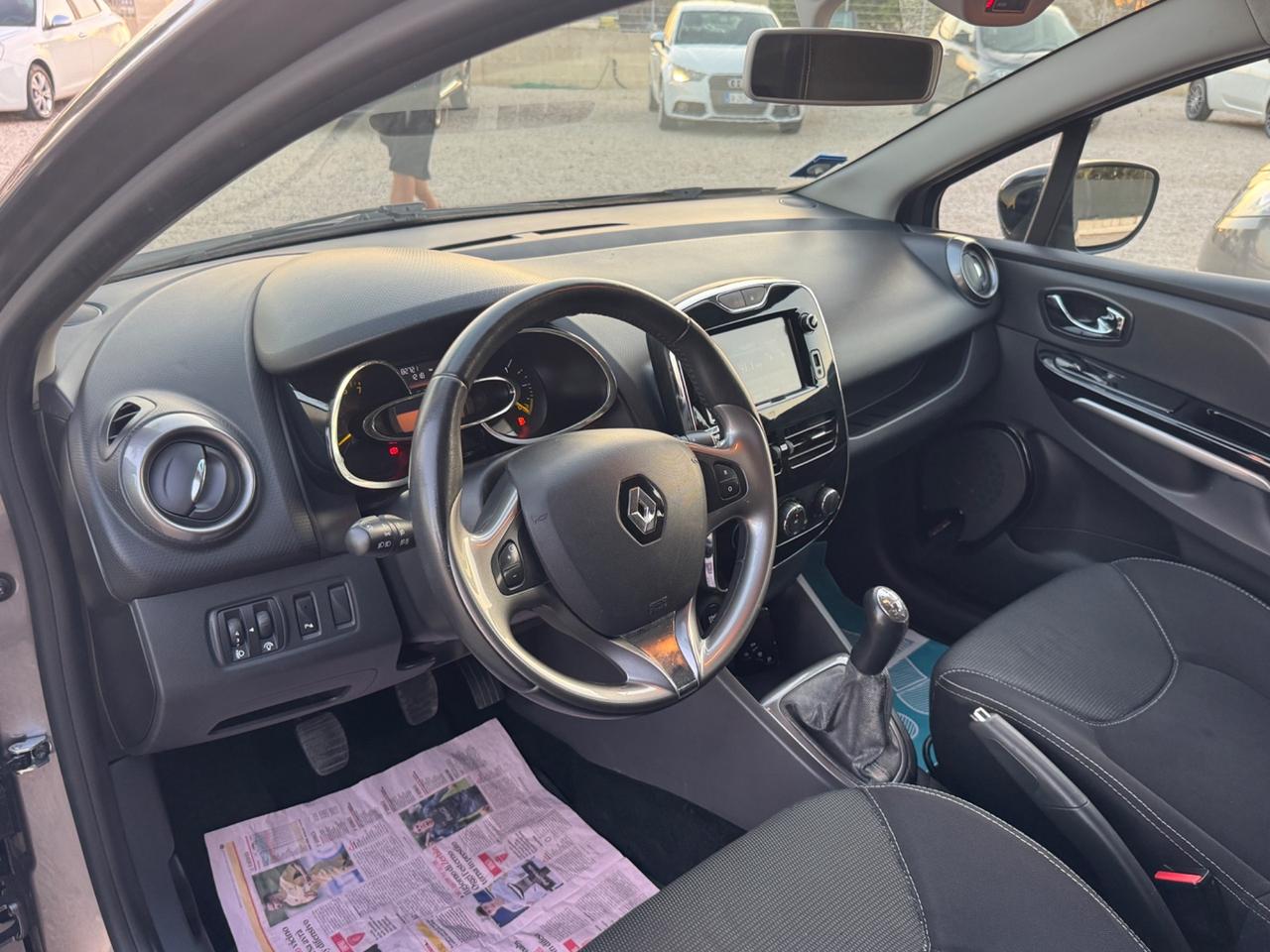 Renault Clio 1.2 75CV 5 porte Costume National