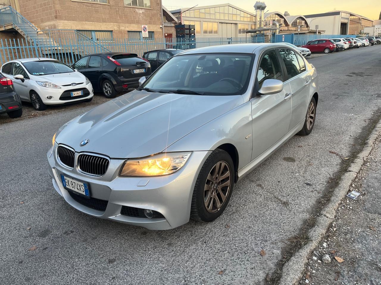 Bmw 318 318d 2.0 143CV cat MSport 2012