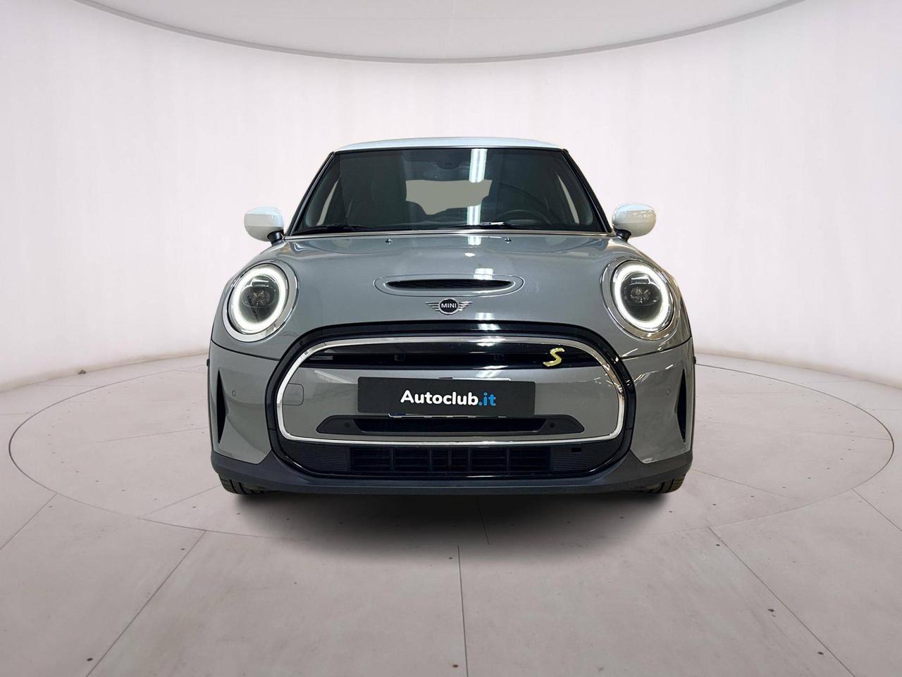 MINI Cooper SE Essential