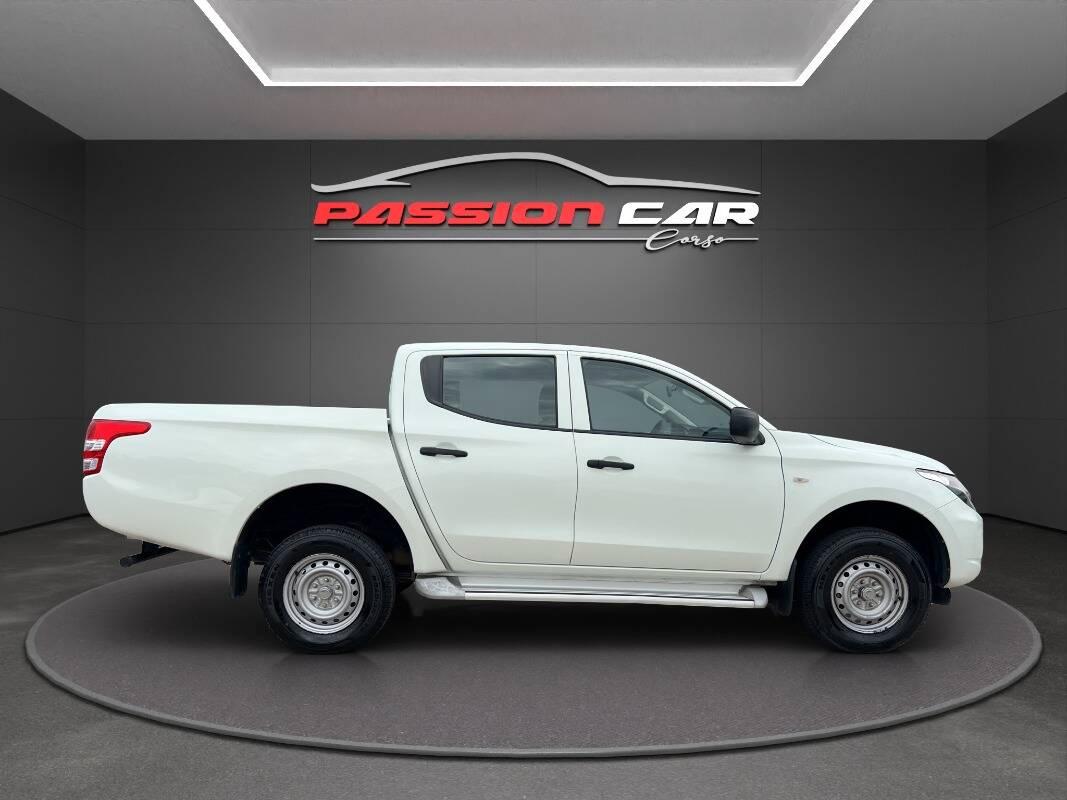 Mitsubishi L200 Double Cab D.cab 2.4d Invite 2wd 154cv N1