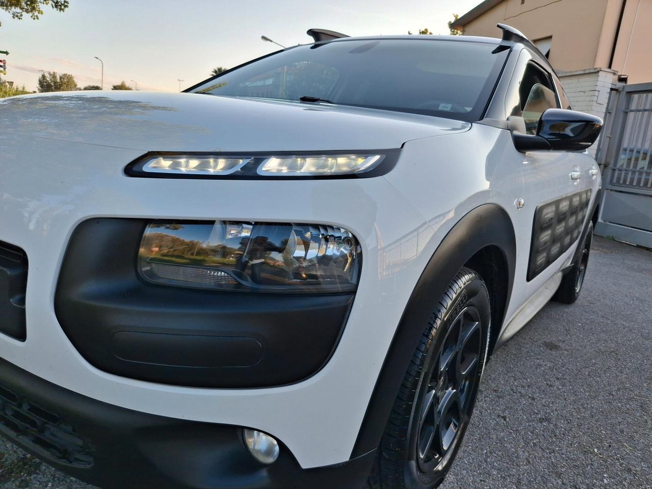 Citroen C4 Cactus PureTech 82 Shine-PERFETTA-