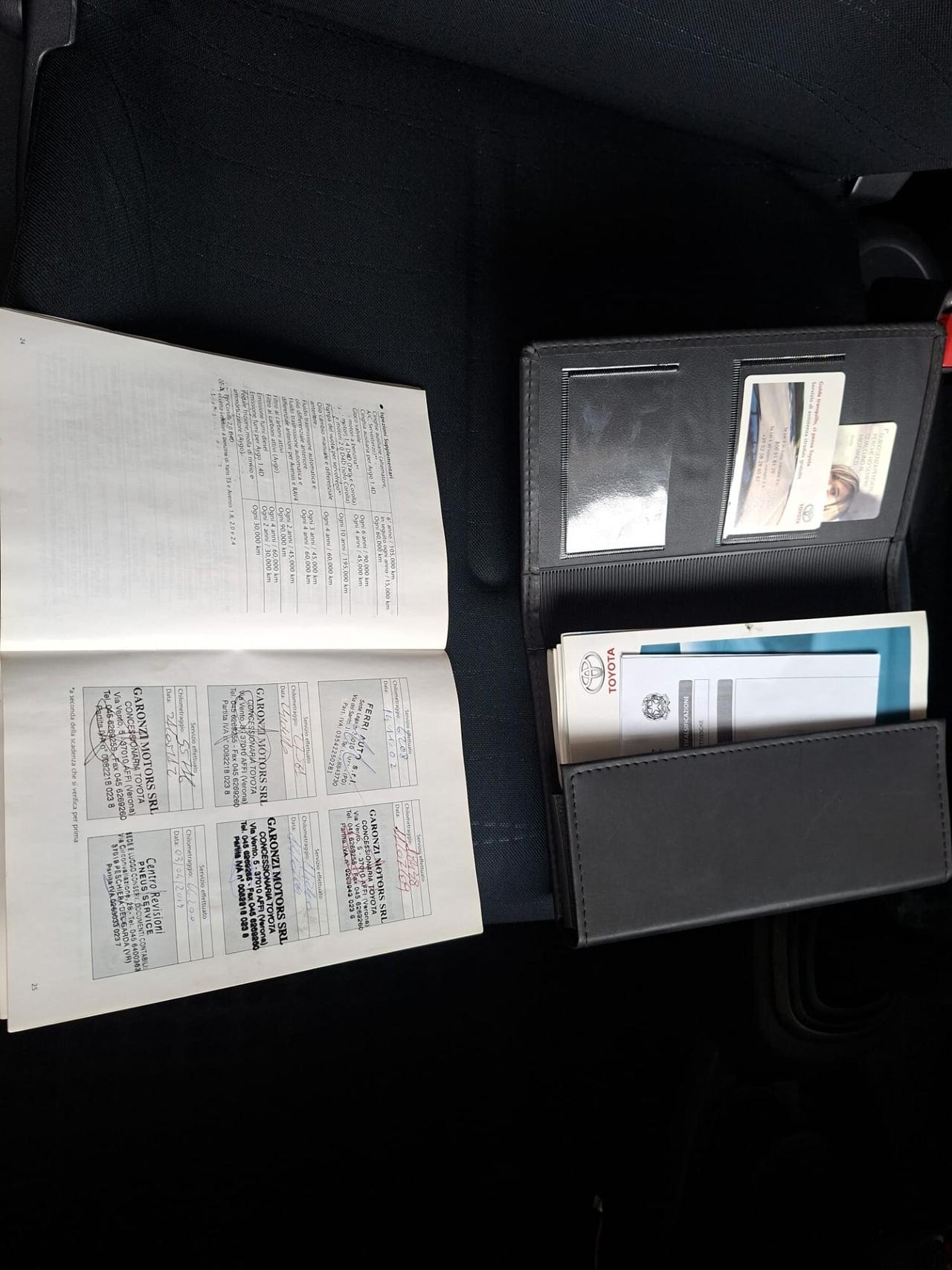 Toyota Yaris 5p 1.0 Sol, navi, telecamera, bluetooth.