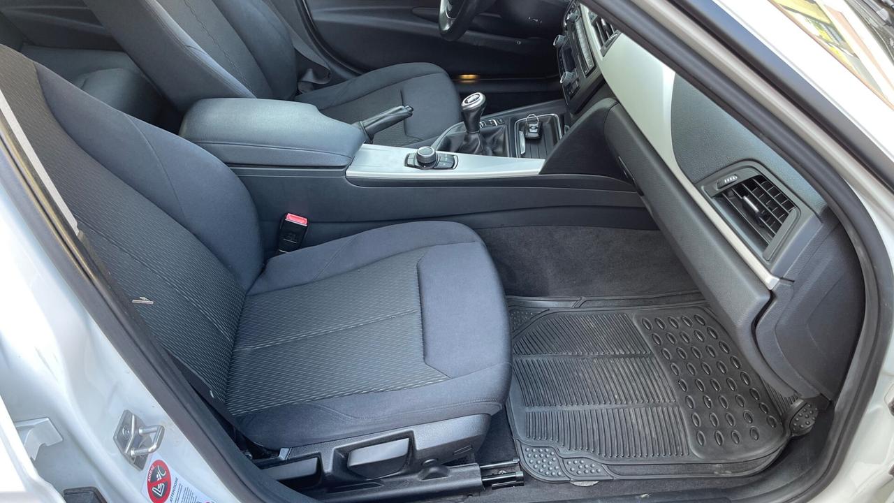 Bmw 118 118d 5p. Business