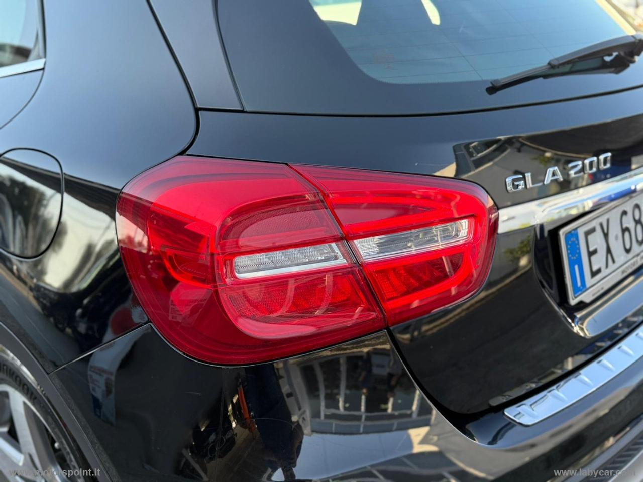 MERCEDES-BENZ GLA 200 CDI Automatic Premium