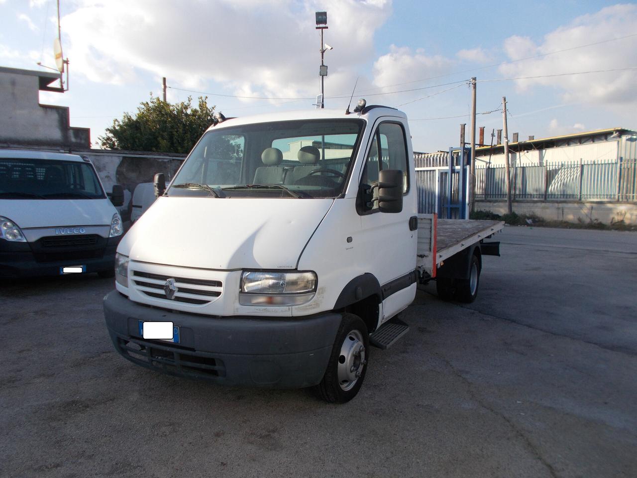 iveco renault anno 2004 con pianale