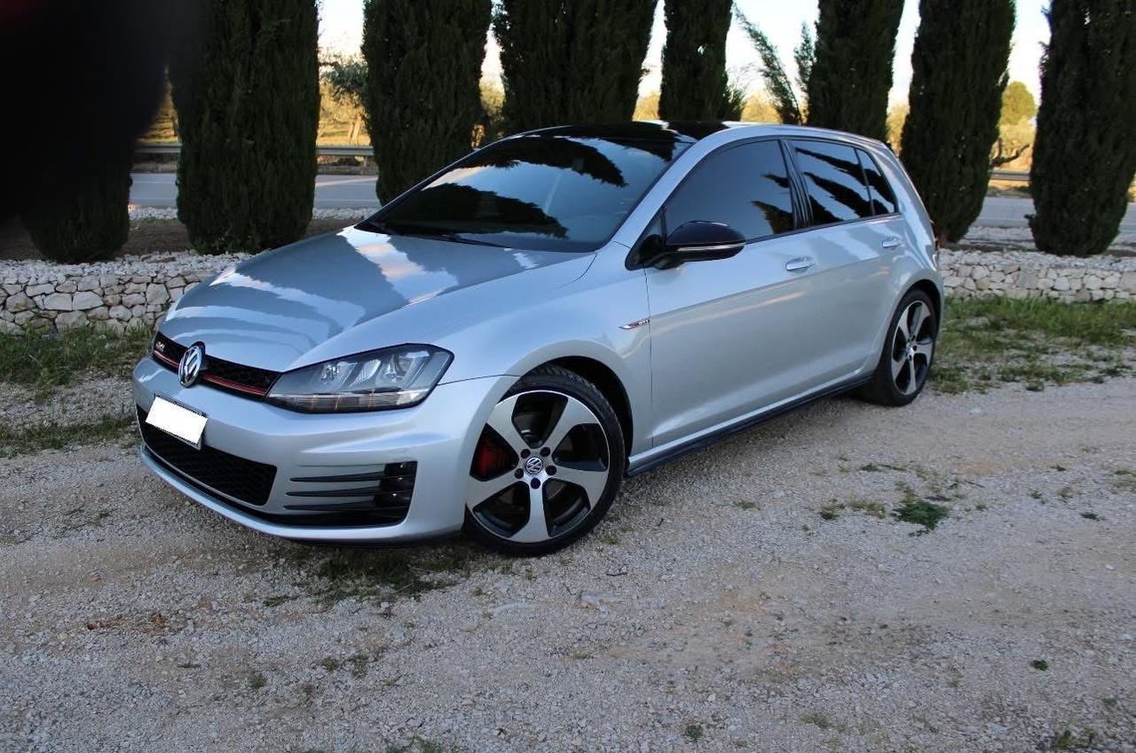 Volkswagen Golf GTI Golf GTI 2.0 TSI DSG 5p. BlueMotion Technology