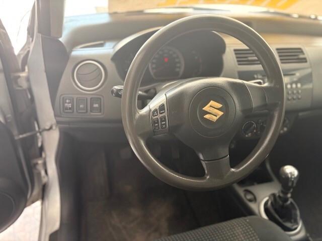 Suzuki Swift 1.3 DDiS 5p. GL