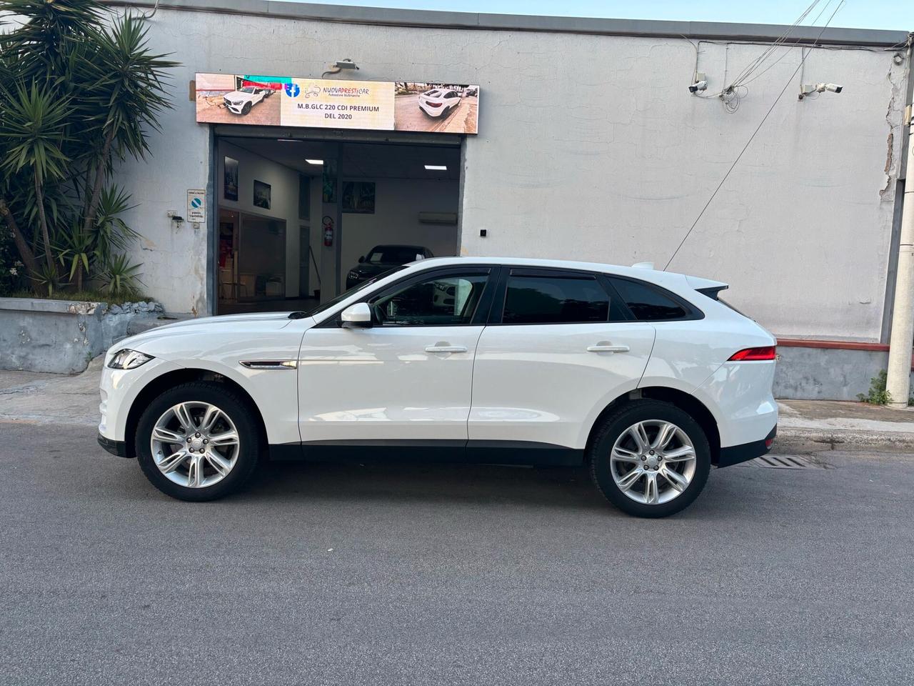 Jaguar F-Pace Jaguar F-Pace 2.0 180CV MOTORE NUOVO