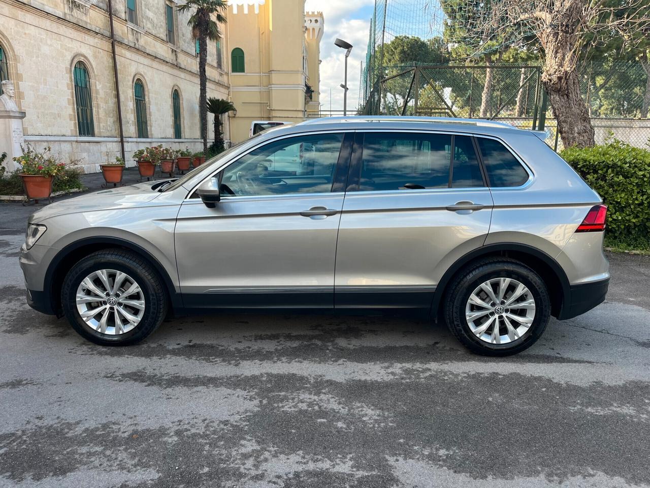 Volkswagen Tiguan 2.0 TDI Da Vetrina Usato Garantito